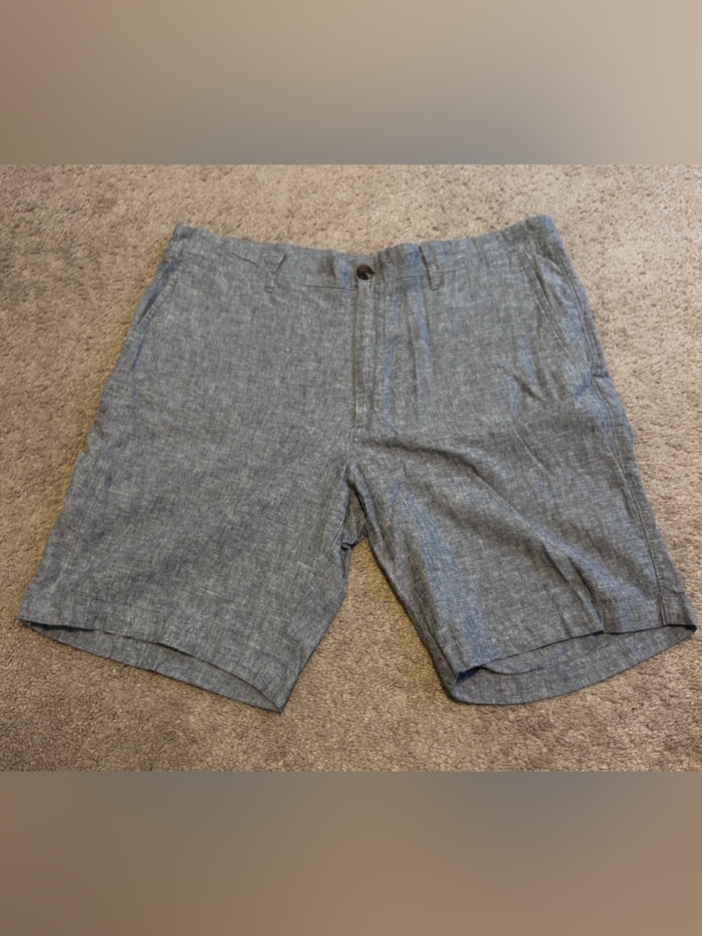 Linden Men's Flat Front Shorts in Heather Gray